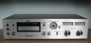AKAI_CR_83D_small