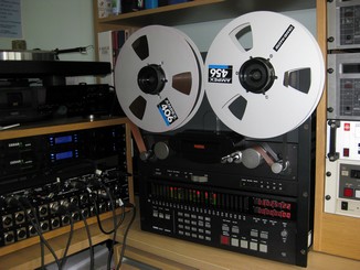 Re-Capping a Fostex G24s Reel-to-reel tape deck - Audio Restored